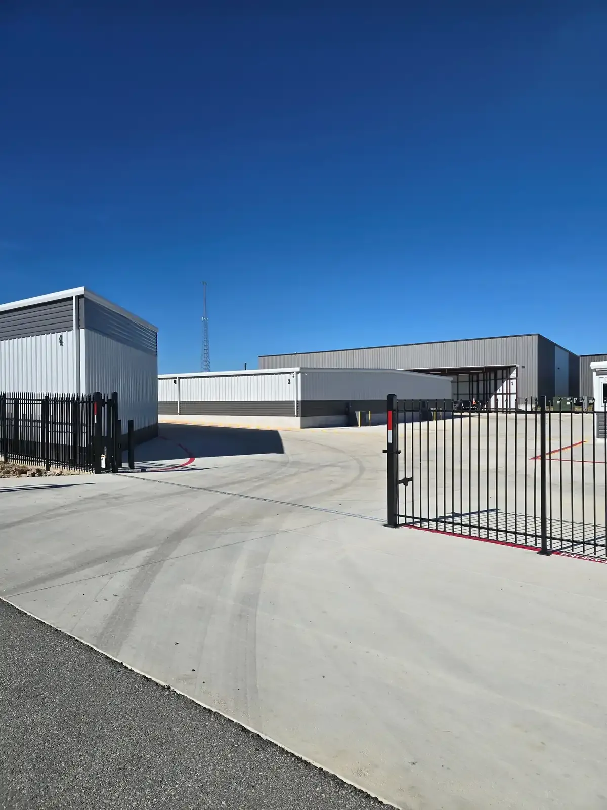 Storage facility exterior driveway