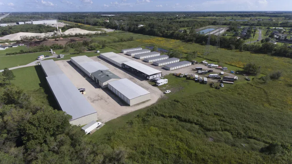 Overhead view of the Guardian Storage facility and its vicinity.