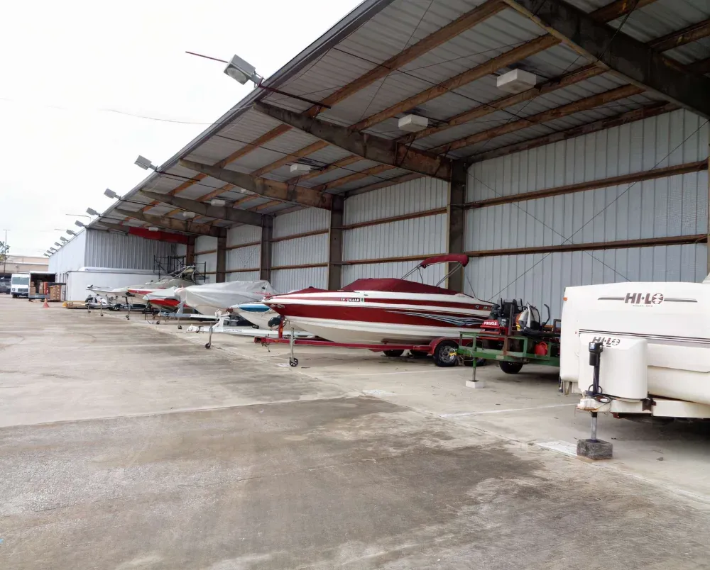 Boats storage at Lock N Roll Storage